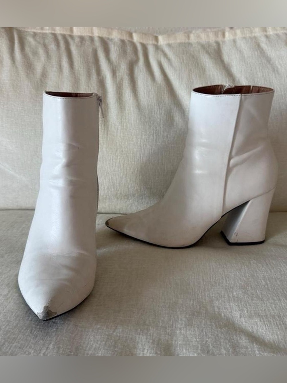 white vegan leather ankle bootie heeled boots 🕺🪩